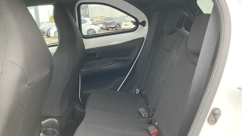 Toyota Aygo X 1.0 VVT-i Edge 5dr Auto Petrol Hatchback